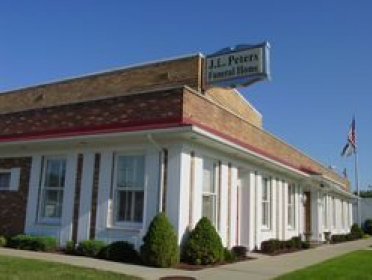 Howe-Peterson Funeral Home & Cremation Services - Lincoln Park