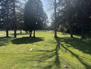 Acacia Park Cemetery