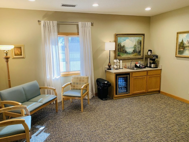 Caldwell Parrish Funeral Home & Crematory - Winterset Chapel