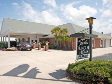 Farley Funeral Home & Crematory - Venice